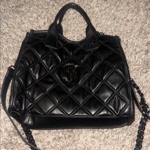 Elegant Black Quilted Handbag